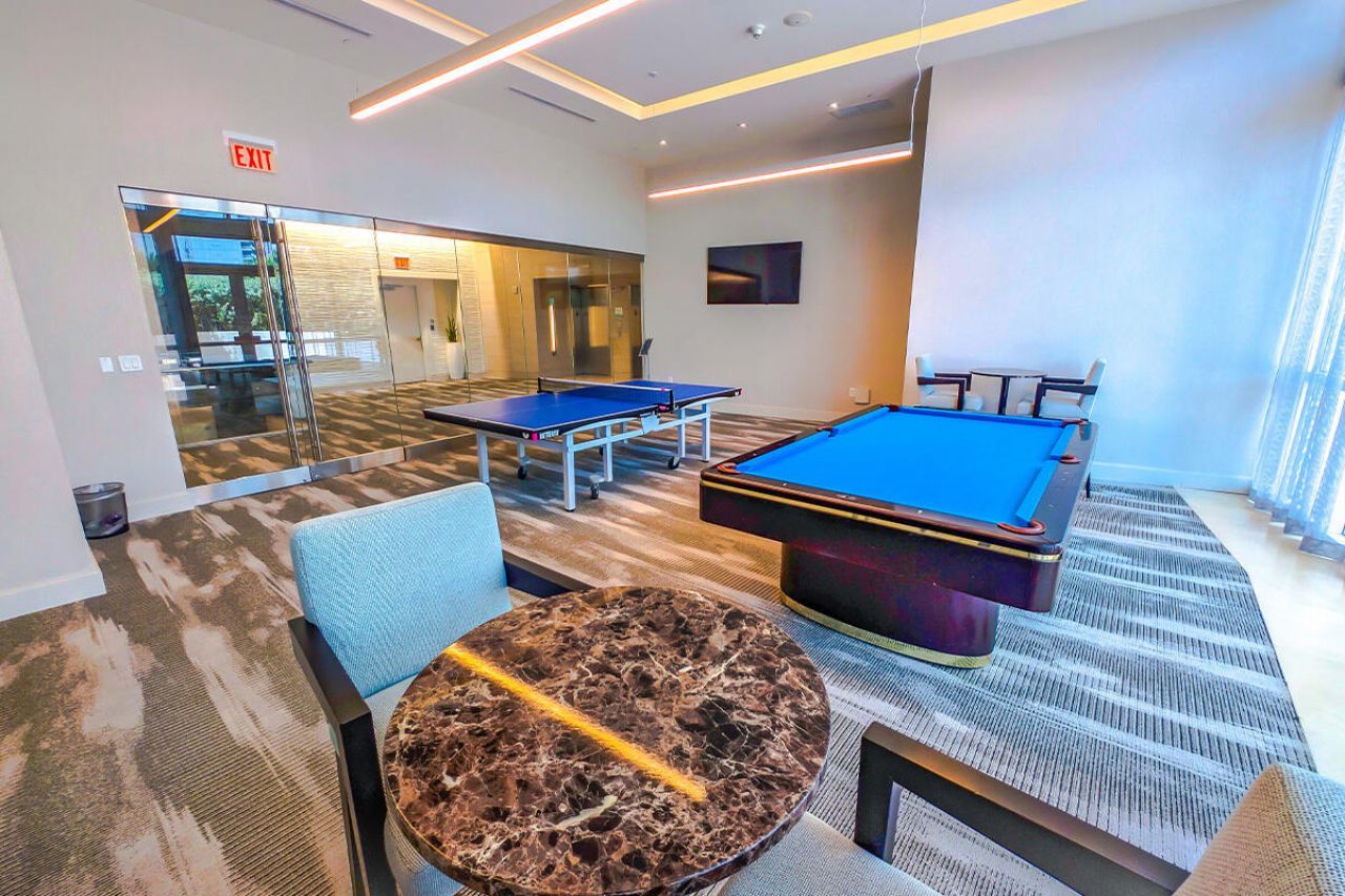 18201 Collins Avenue, Sunny Isles Beach, FL 33160 Photo