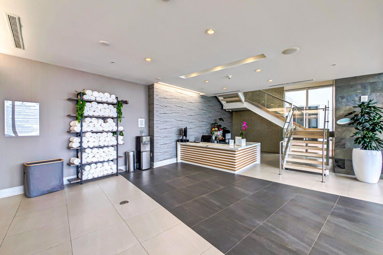 18201 Collins Avenue, Sunny Isles Beach, FL 33160 Photo