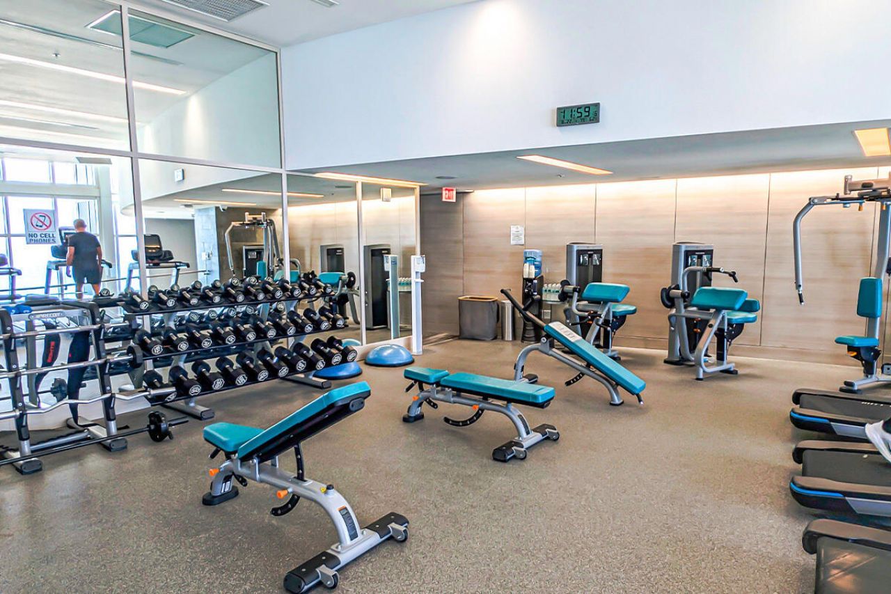 18201 Collins Avenue, Sunny Isles Beach, FL 33160 Photo