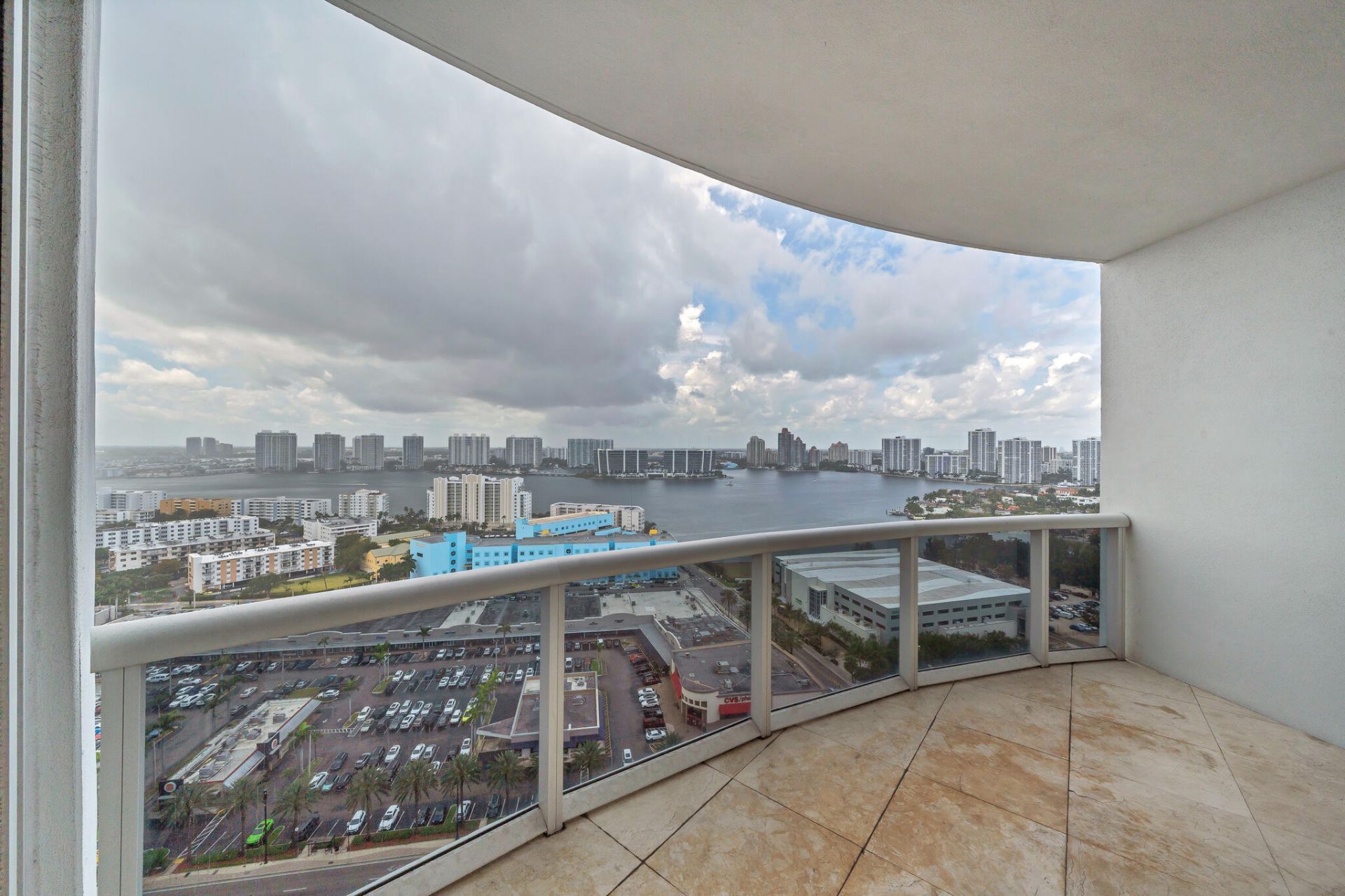 18201 Collins Avenue, Sunny Isles Beach, FL 33160 Photo