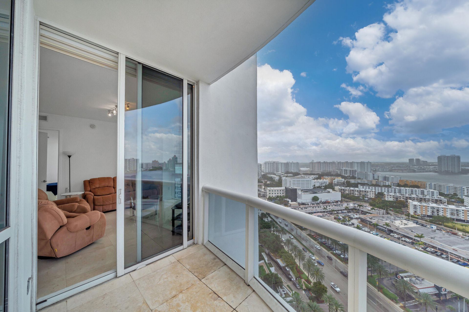 18201 Collins Avenue, Sunny Isles Beach, FL 33160 Photo