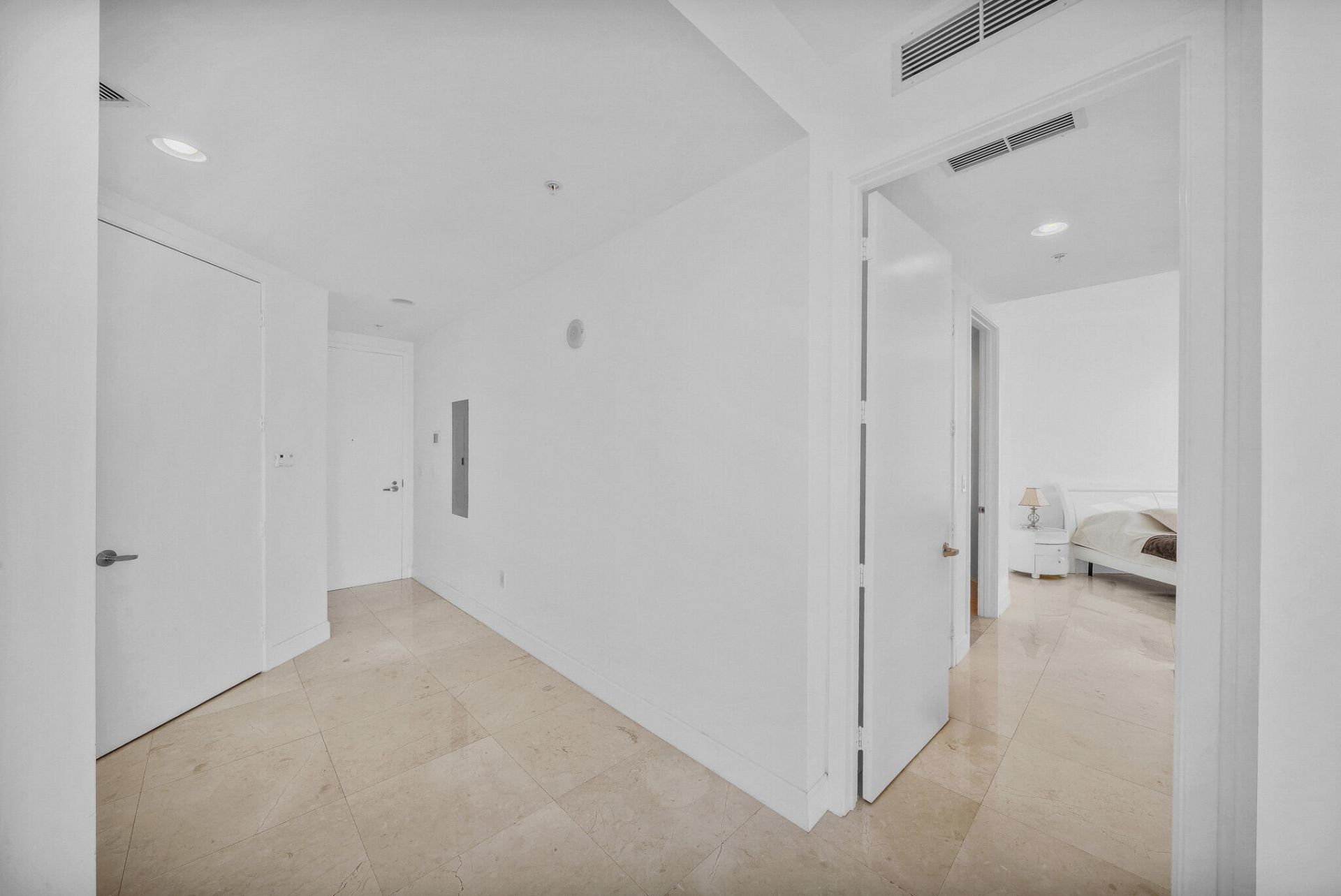 18201 Collins Avenue, Sunny Isles Beach, FL 33160 Photo