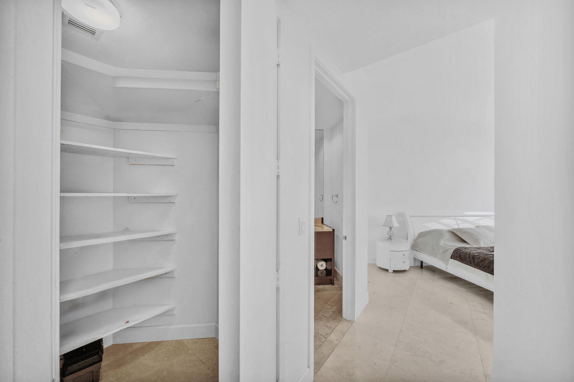 18201 Collins Avenue, Sunny Isles Beach, FL 33160 Photo