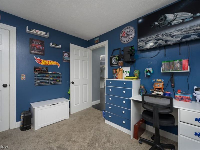 1402 S Chapel Street, Louisville, OH 44641 Photo 18