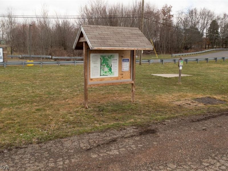 1402 S Chapel Street, Louisville, OH 44641 Photo 27