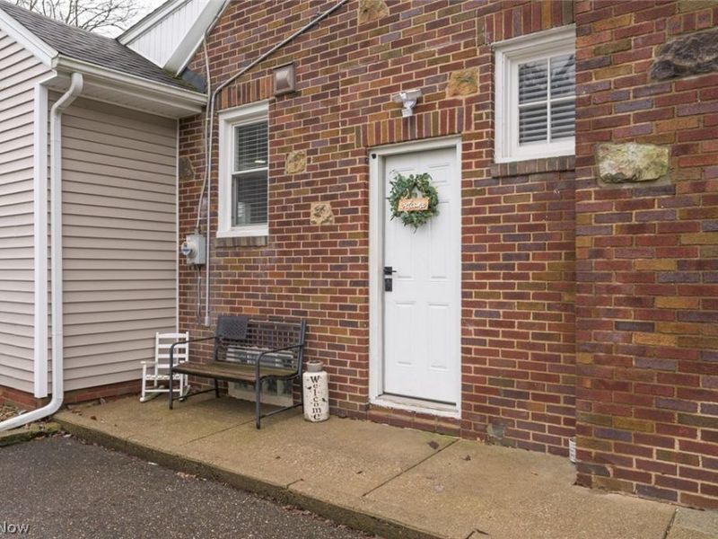 1402 S Chapel Street, Louisville, OH 44641 Photo 41