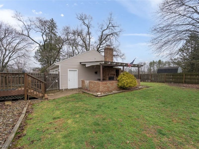 1402 S Chapel Street, Louisville, OH 44641 Photo 43