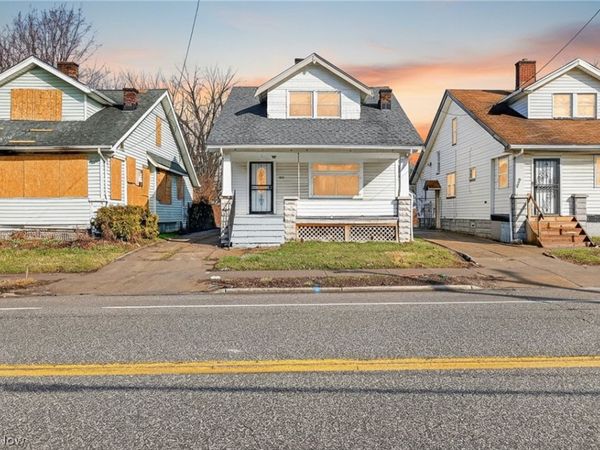 13305 Harvard Avenue , Cleveland, OH 44105