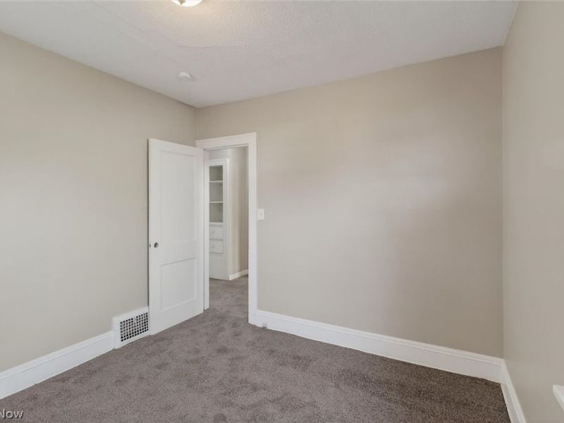 13305 Harvard Avenue , Cleveland, OH 44105 Photo 25