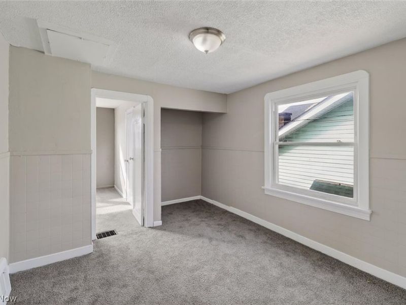 13305 Harvard Avenue , Cleveland, OH 44105 Photo 29