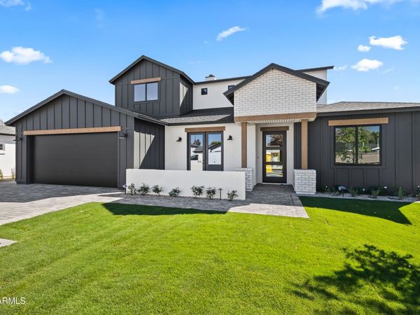 4015 E GLENROSA Avenue, Phoenix, AZ 85018