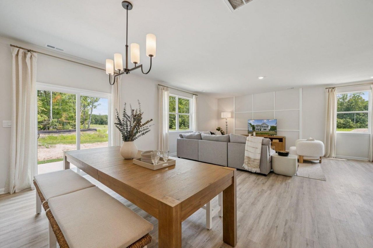 809 Baywood Lane Photo 24