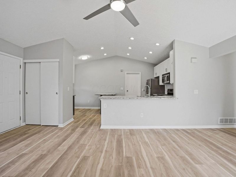 3153 Bowdoin Circle, Columbus, OH 43204 Photo 11