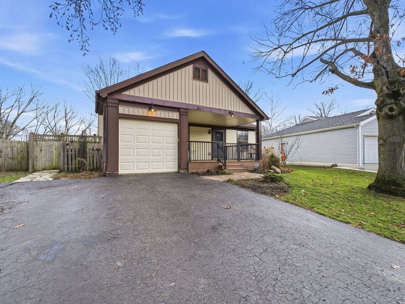 3153 Bowdoin Circle, Columbus, OH 43204 Photo 2