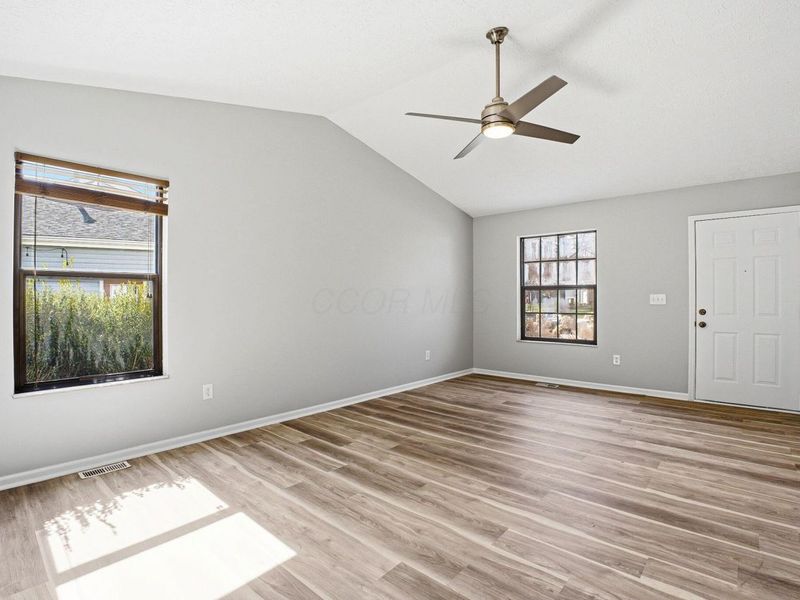 3153 Bowdoin Circle, Columbus, OH 43204 Photo 8