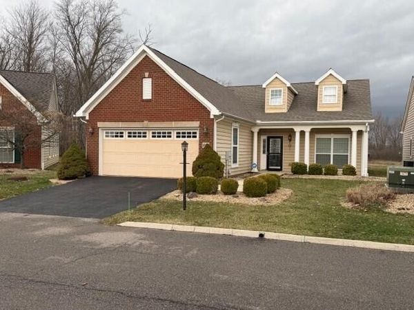 1605 Union Park Circle , Marion, OH 43302