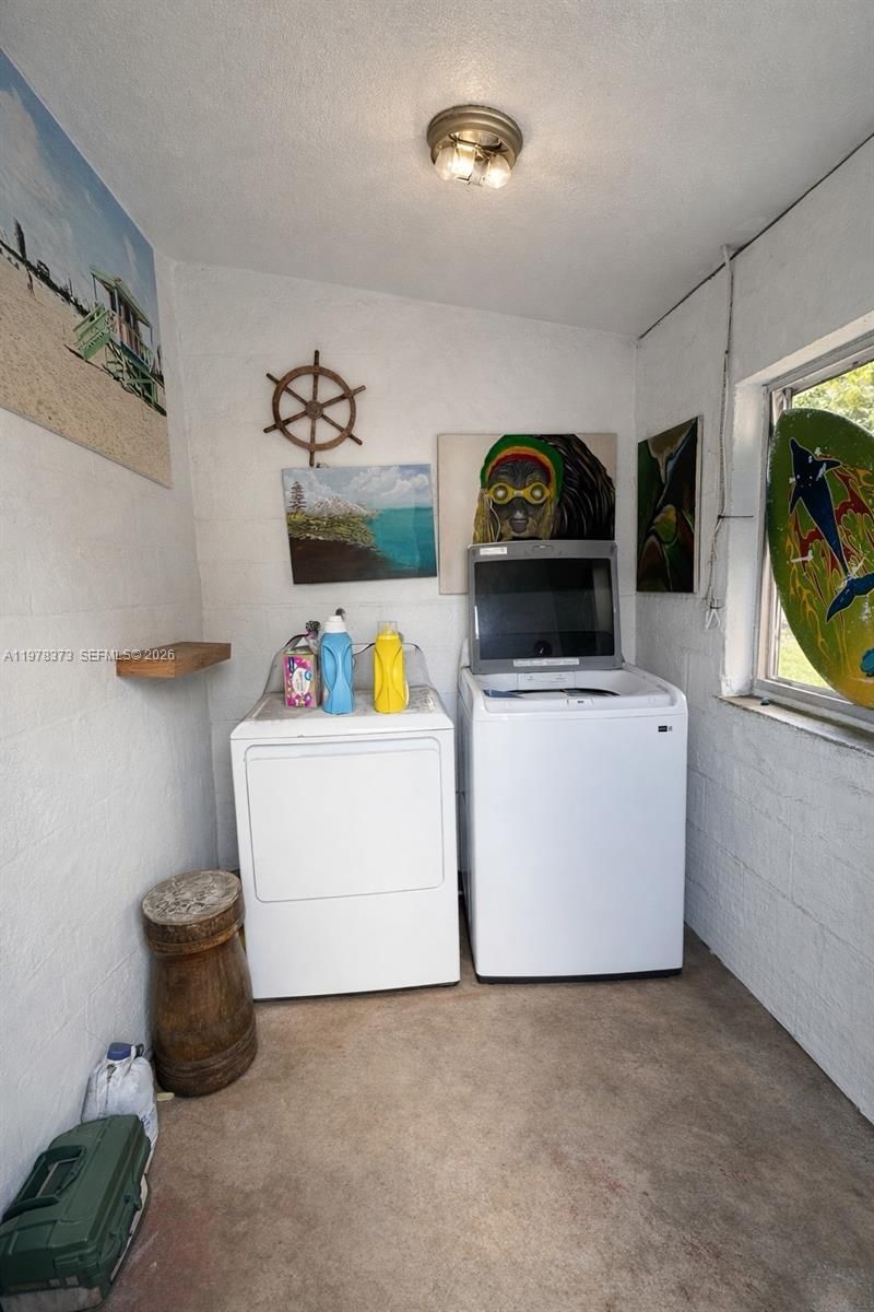 330 NW 23rd Ct, Miami, FL 33125 Photo