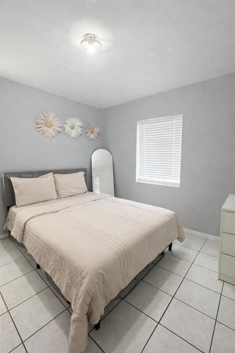 330 NW 23rd Ct, Miami, FL 33125 Photo