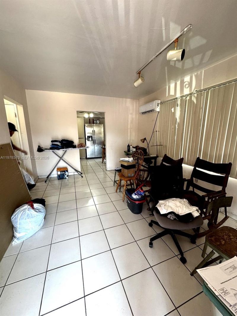 330 NW 23rd Ct, Miami, FL 33125 Photo