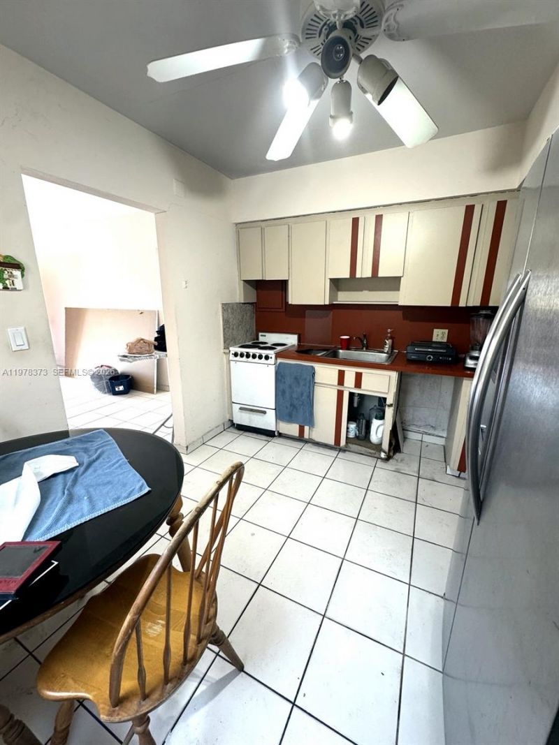 330 NW 23rd Ct, Miami, FL 33125 Photo