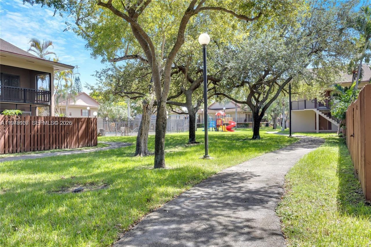 11273 SW 88 St , Unit 114J, Miami, FL 33176 Photo