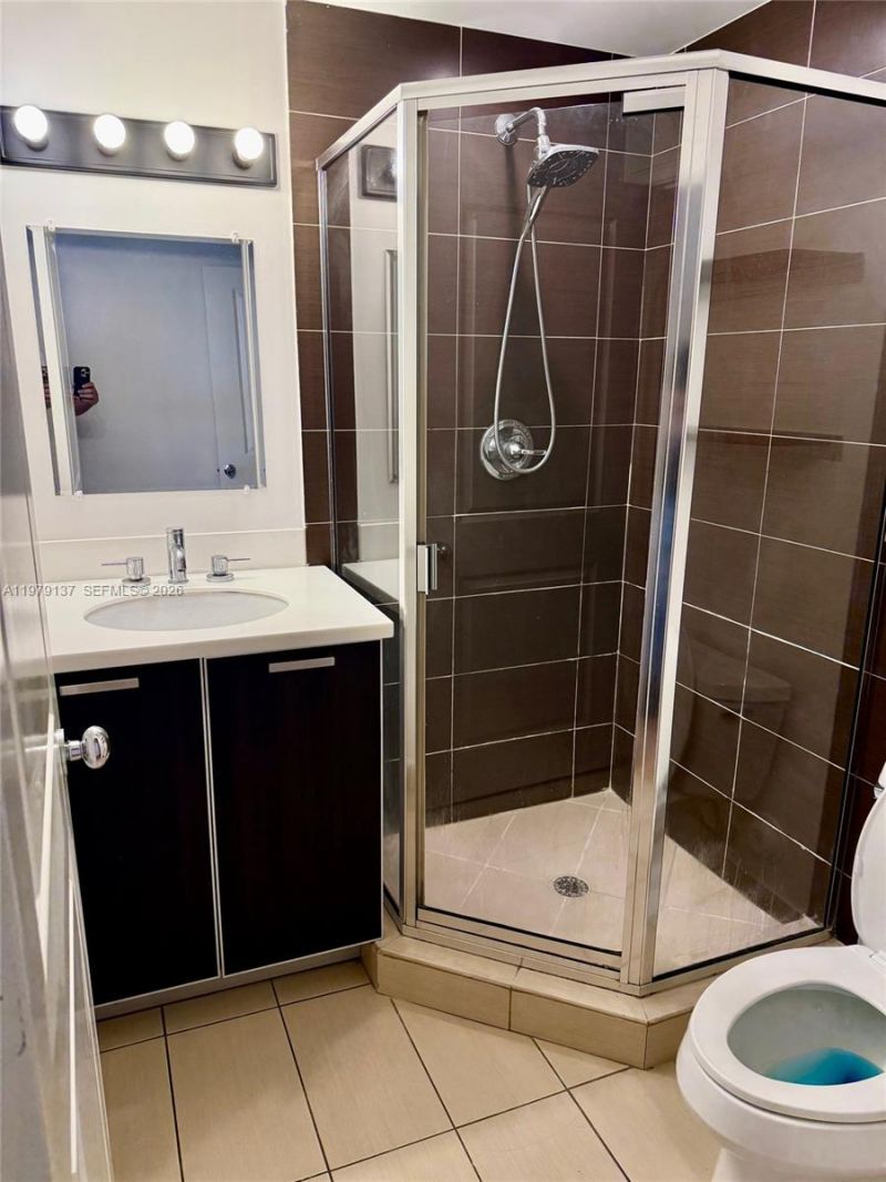 611 11th St, Unit 104, Miami Beach, FL 33139 Photo