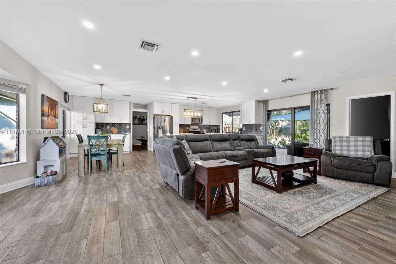 7525 Branch St, Hollywood, FL 33024 Photo