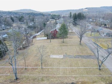 1233 W Clinton Street, Elmira, NY 14905