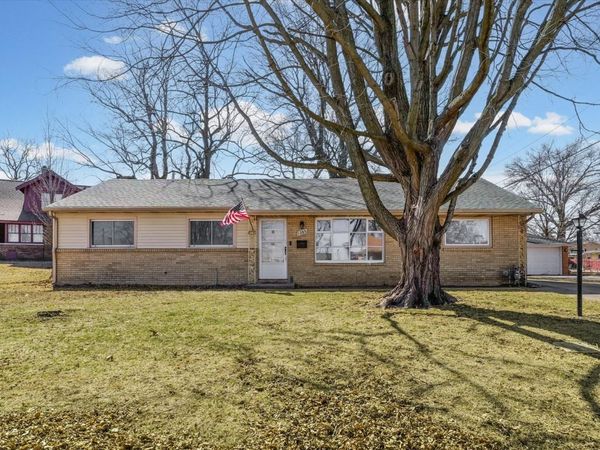 1203 Julie Drive , Champaign, IL 61821