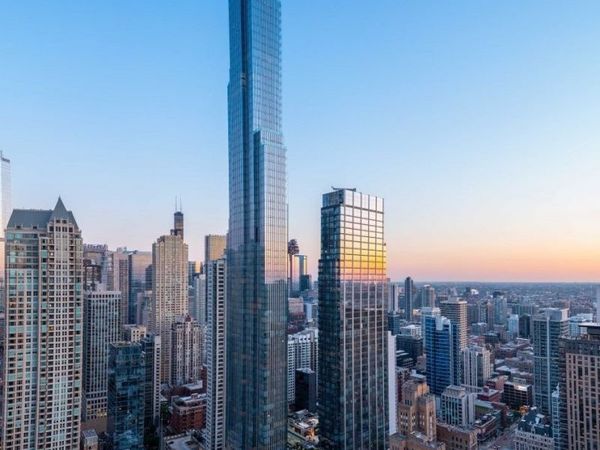 14 W Superior Street , Unit 7100, Chicago, IL 60654