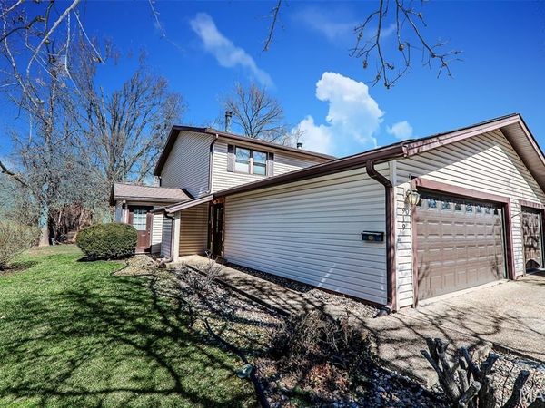 919 Westwood Road , Maryville, IL 62062