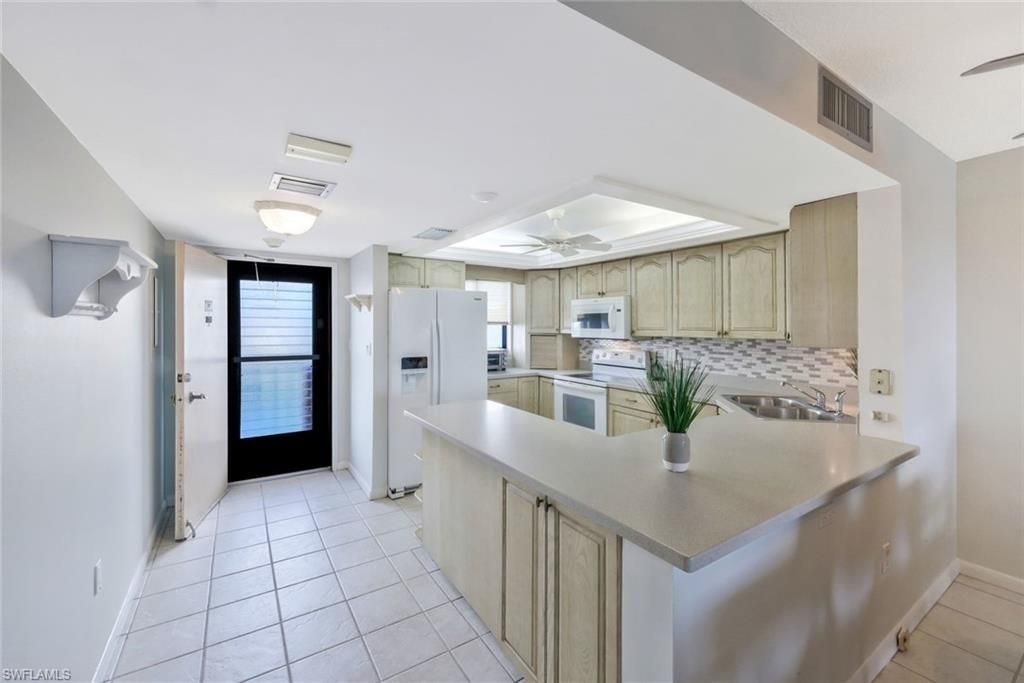 4280 SE 20th Pl , Unit 703, Cape Coral, FL 33904 Photo