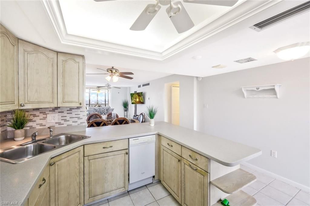 4280 SE 20th Pl , Unit 703, Cape Coral, FL 33904 Photo