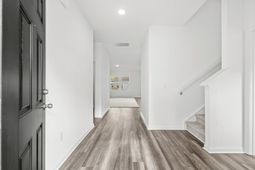 501 Silver Pidgeon St photo 4