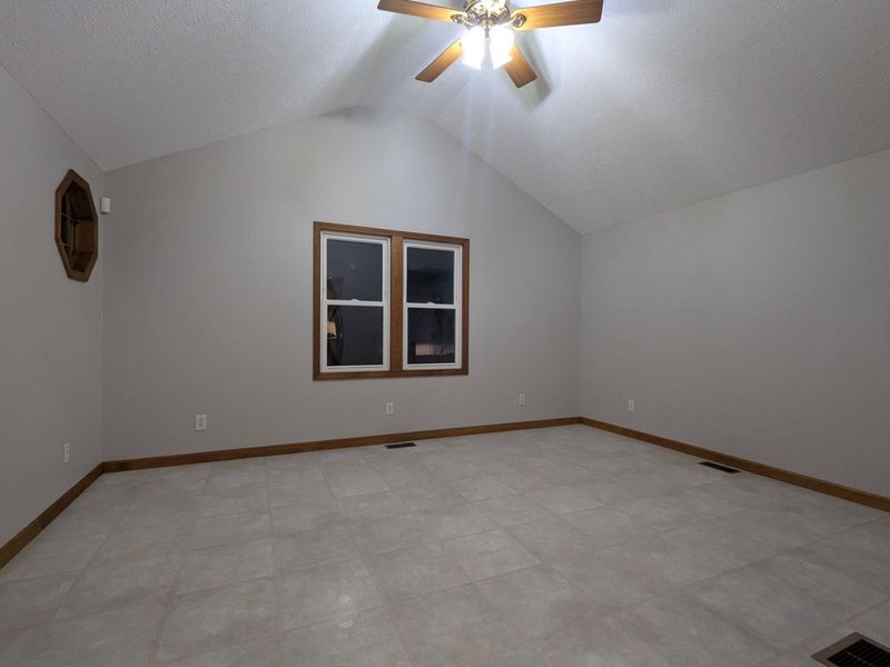 1554 S Belmont Avenue, Springfield, OH 45505 Photo 4