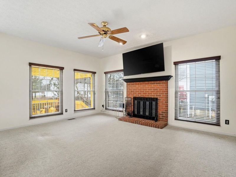 393 Canterbury Court, Westerville, OH 43082 Photo 13