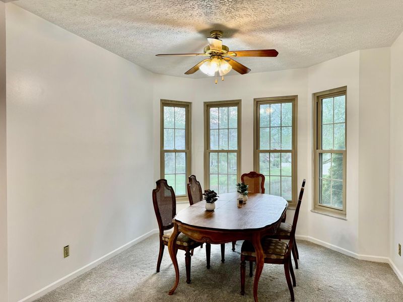 393 Canterbury Court, Westerville, OH 43082 Photo 16