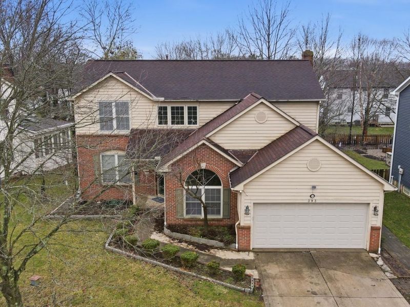 393 Canterbury Court, Westerville, OH 43082 Photo 2