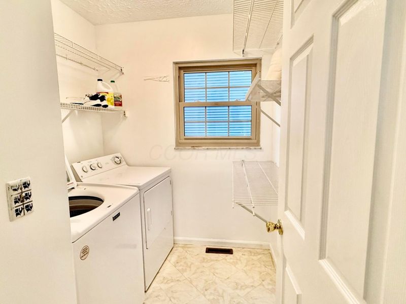 393 Canterbury Court, Westerville, OH 43082 Photo 20