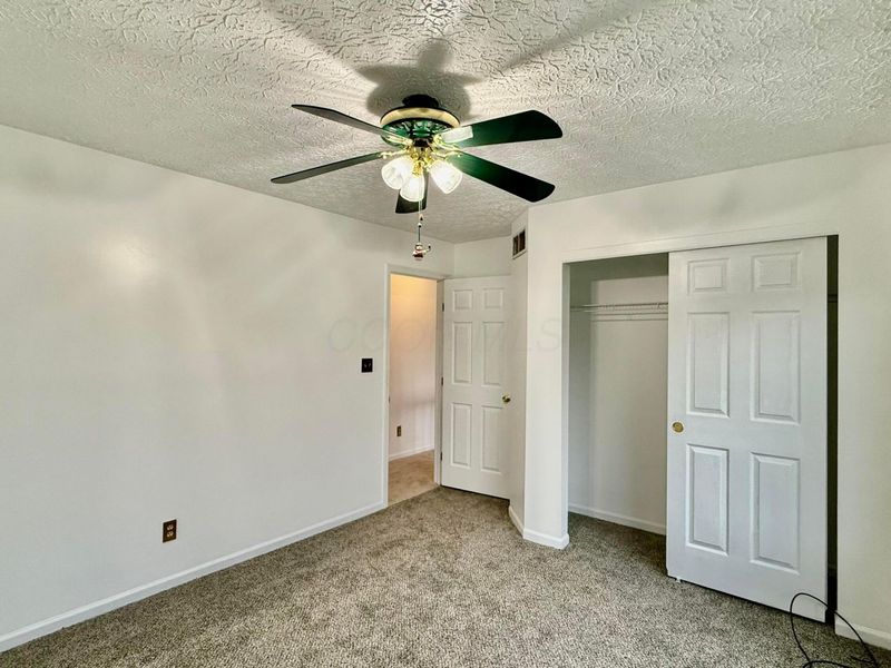 393 Canterbury Court, Westerville, OH 43082 Photo 32