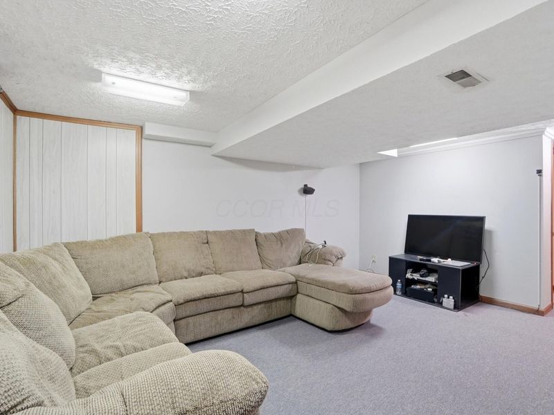 393 Canterbury Court, Westerville, OH 43082 Photo 39