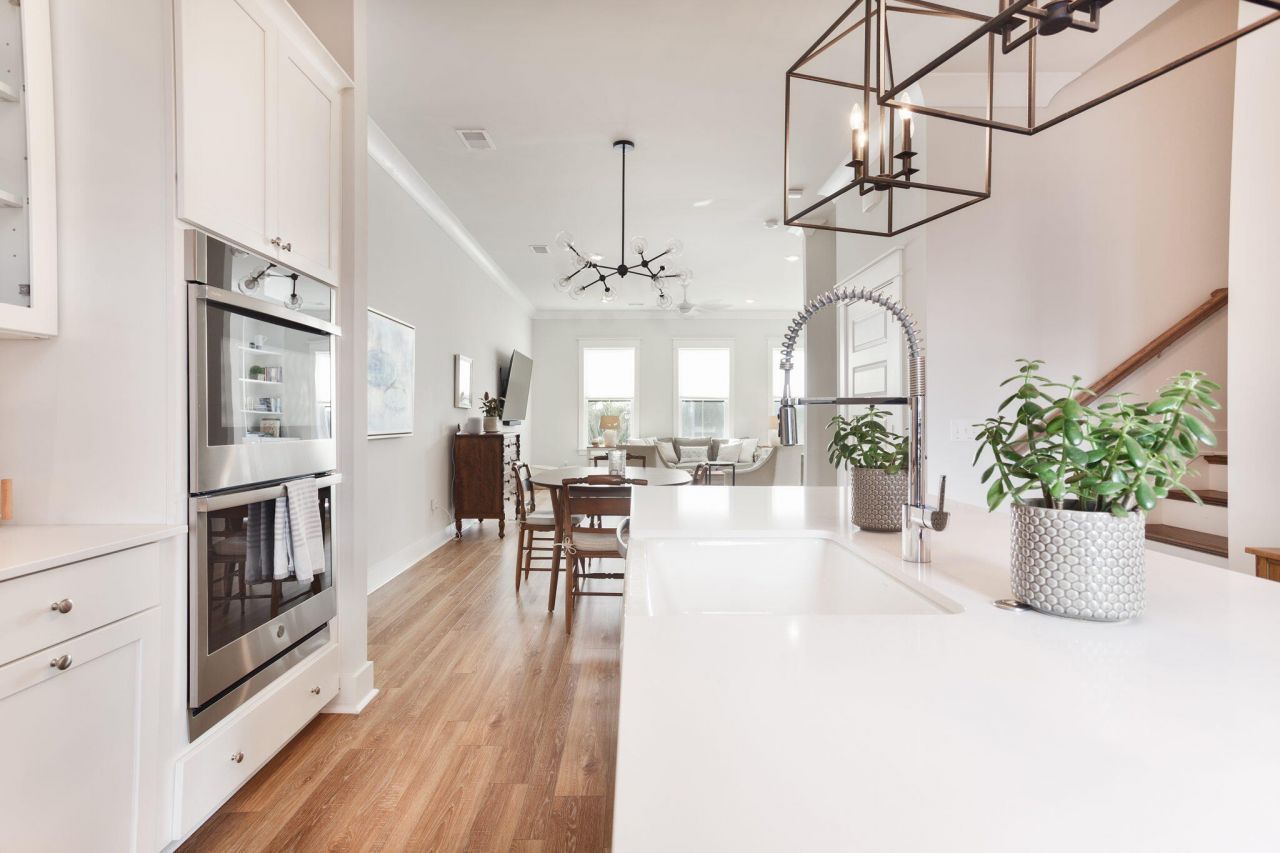 1515 Martel Street Photo 19