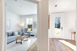 1515 Martel Street photo 4