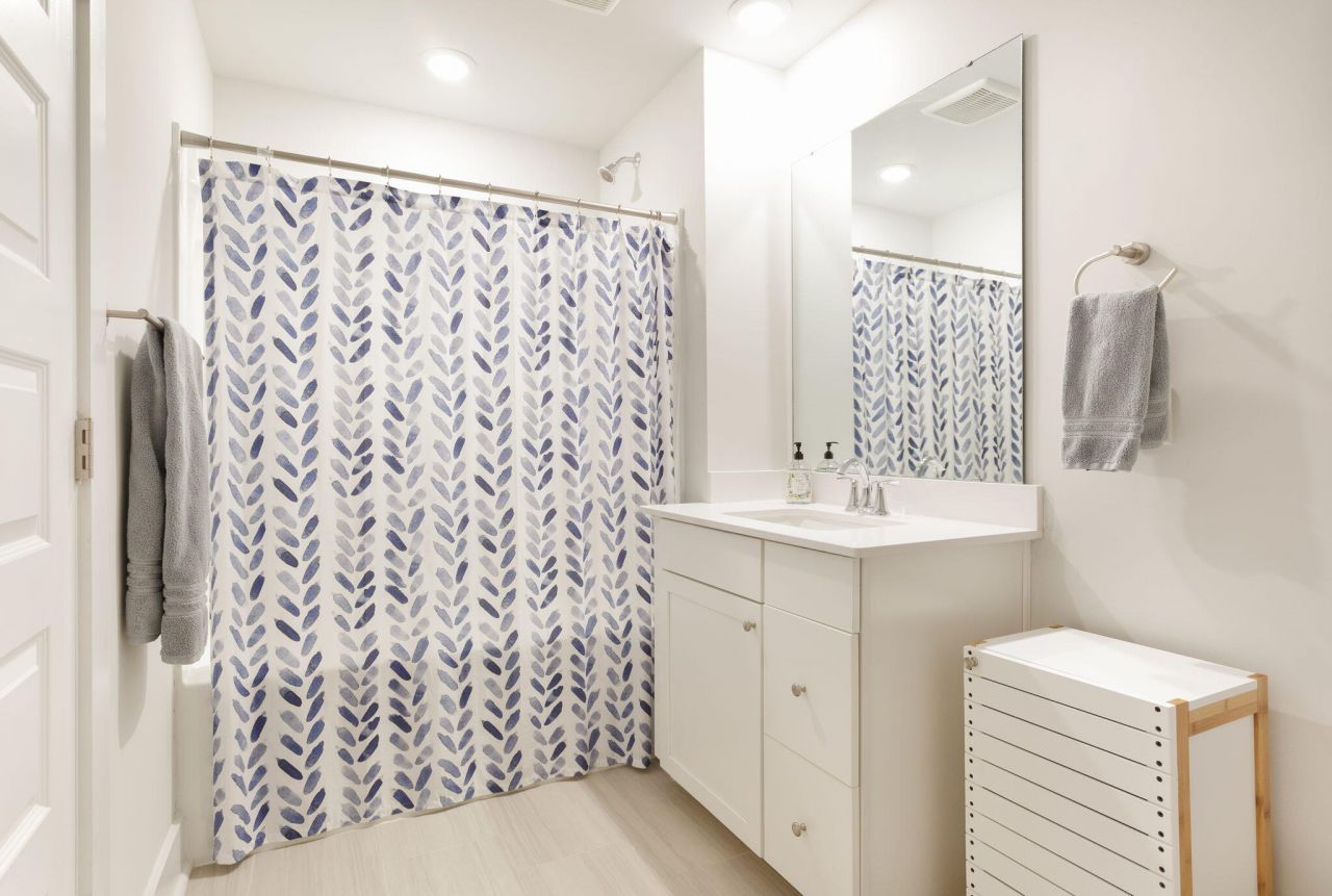 1515 Martel Street Photo 8