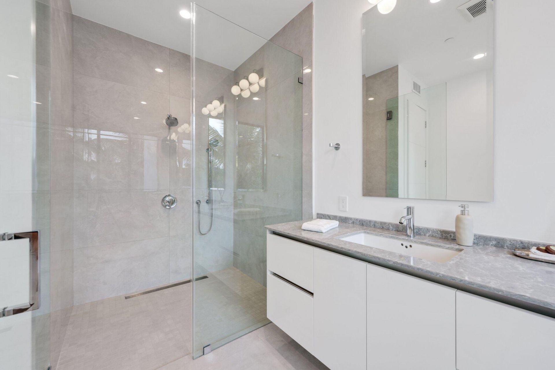 408 SE 2nd Street, Delray Beach, FL 33483 Photo