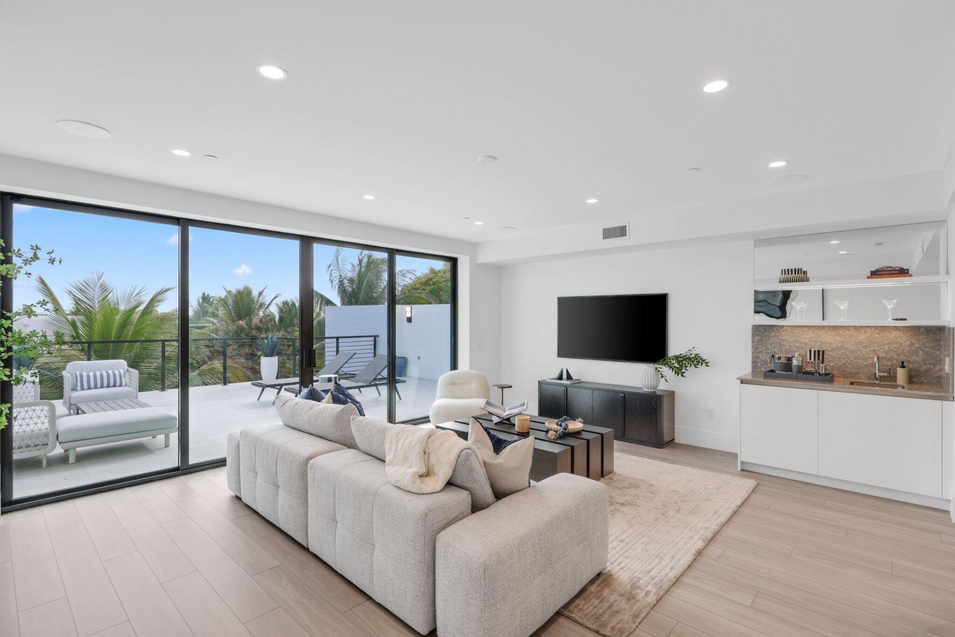 408 SE 2nd Street, Delray Beach, FL 33483 Photo