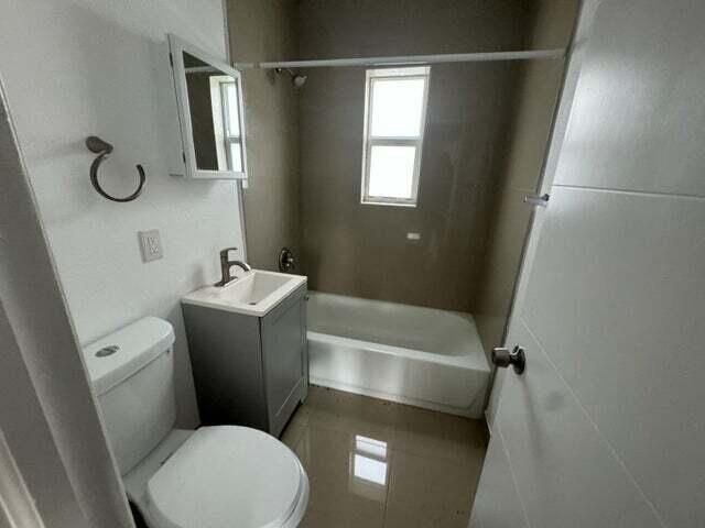 206 NW 84th Street, Unit 206, Miami, FL 33150 Photo