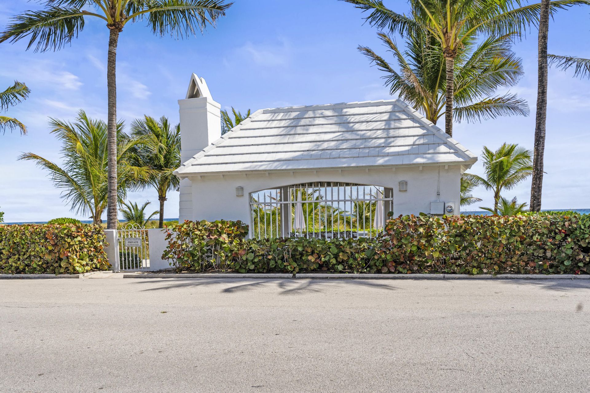 156 Dolphin Road, Palm Beach, FL 33480 Photo