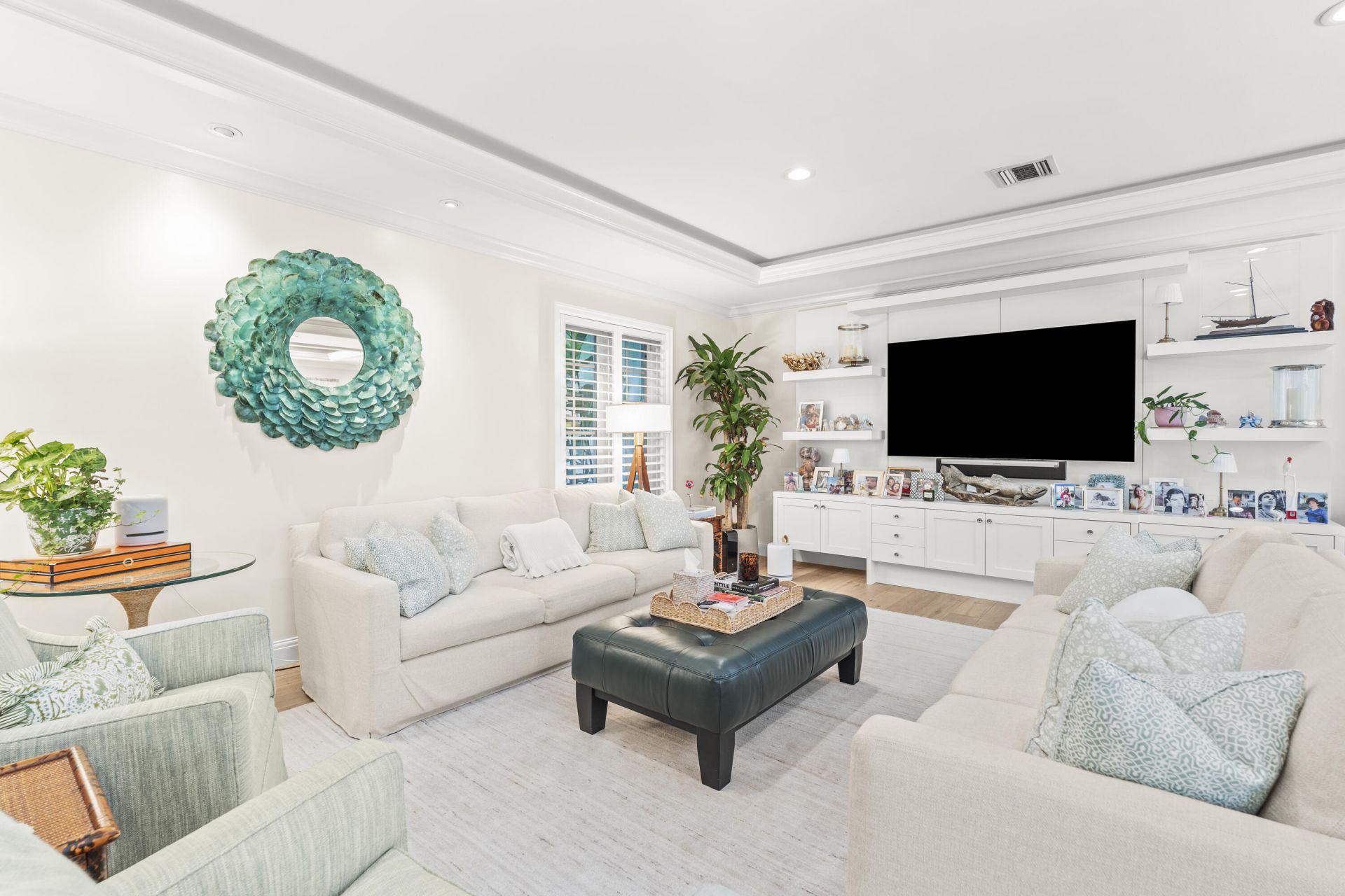 156 Dolphin Road, Palm Beach, FL 33480 Photo