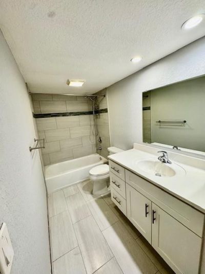 2467 Waterside Dr, Lake Worth, FL 33461 Photo